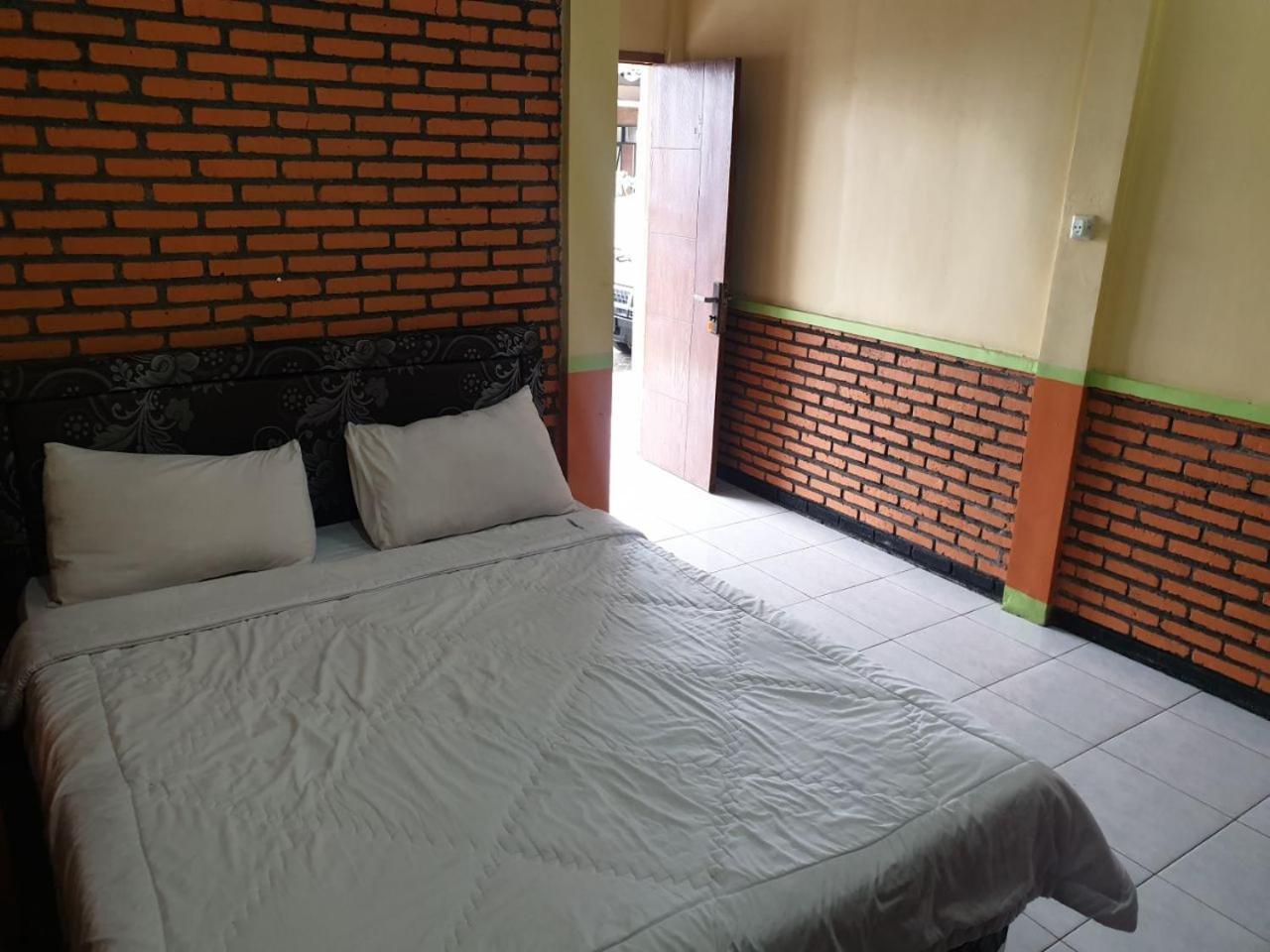 Bromo Holiday Guest House Ngadisari エクステリア 写真